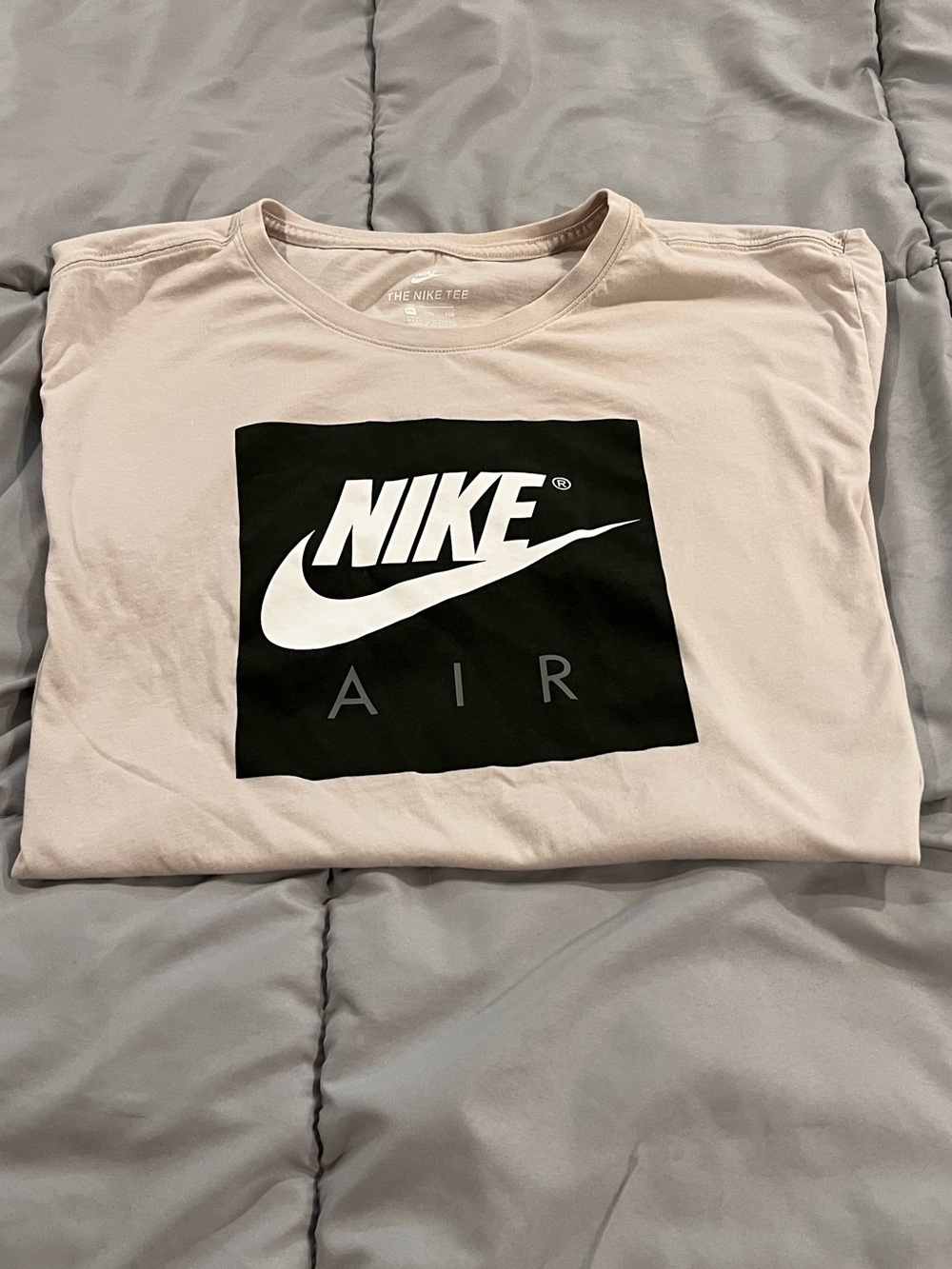 Nike Men's XXL Beige Tee with Black Logo Square and White Swoosh